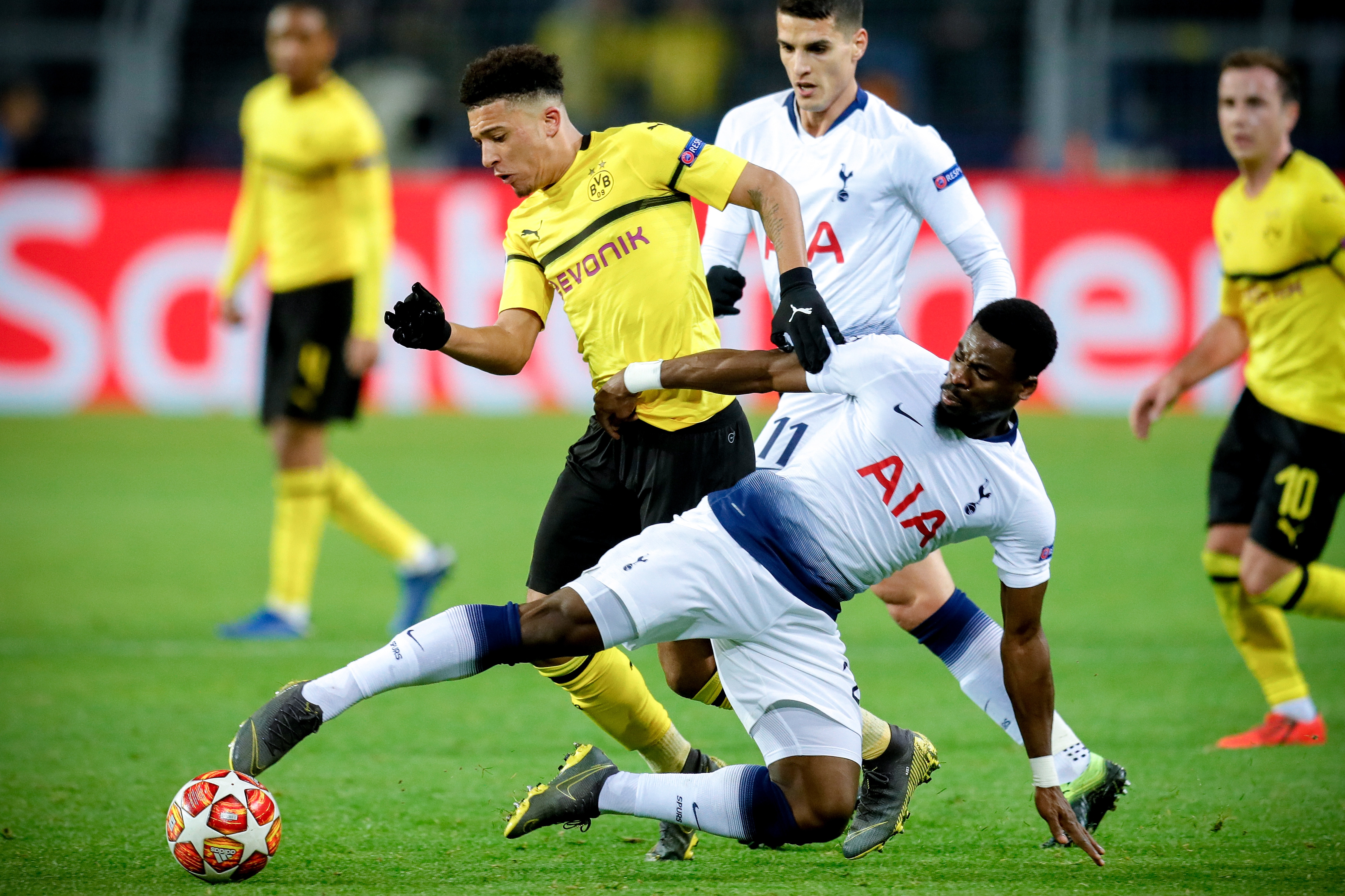 趣体育-多特蒙德痛失冠军